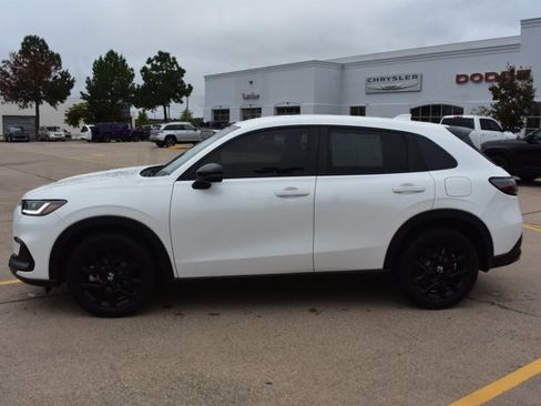 Used 2024 Honda HR-V Sport image 10