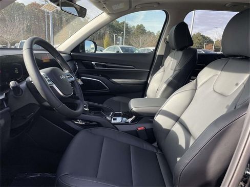 New 2025 Kia Telluride S image 27