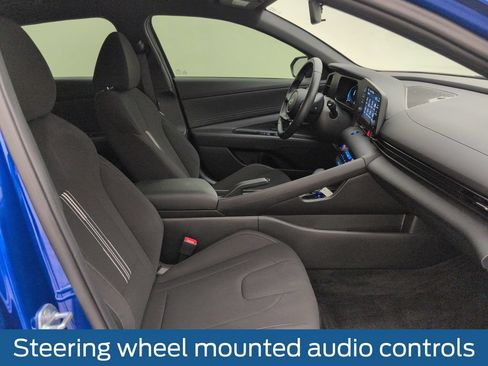 Used 2025 Hyundai Elantra Sport FWD image 15