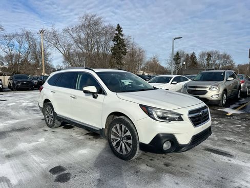 Used 2019 Subaru Outback 2.5i Touring image 15