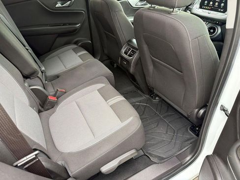 Certified 2024 Chevrolet Blazer LT w/ Convenience Package FWD image 29