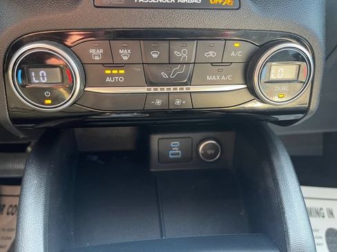 Used 2021 Ford Escape SE FWD image 21
