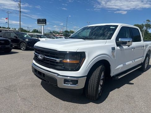 New 2025 Ford F150 XLT w/ Equipment Group 302A MID image 31