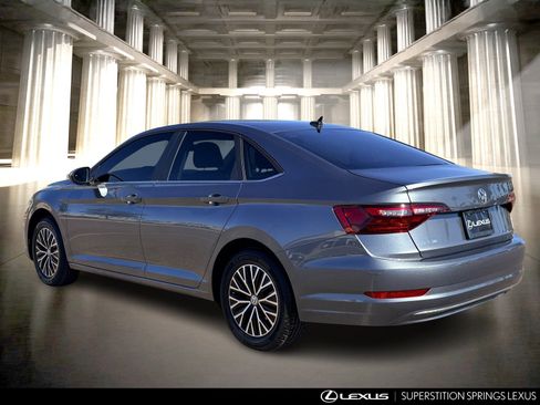 Used 2020 Volkswagen Jetta SE image 6