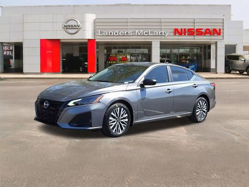 New 2026 Nissan Altima 2.5 SV FWD image 7