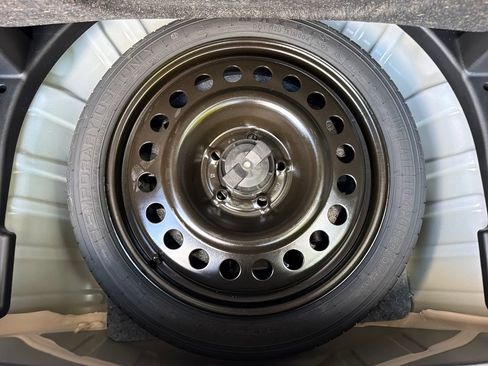Used 2026 Chevrolet Equinox LT FWD image 34