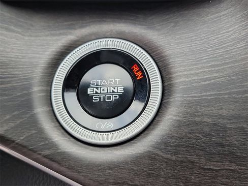 New 2025 Jeep Grand Cherokee L Limited w/ Luxury Tech Group II image 16