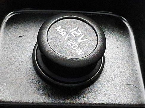 Used 2019 Volvo S60 T6 R-Design image 23