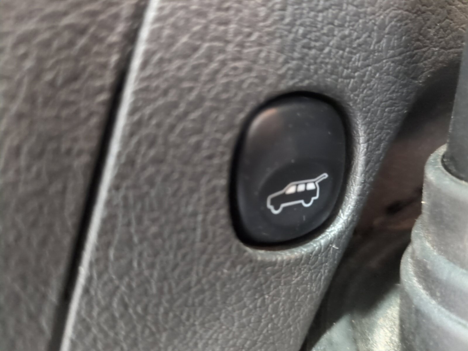 Used 2015 Ford Flex SEL w/ Equipment Group 202A FWD image 17