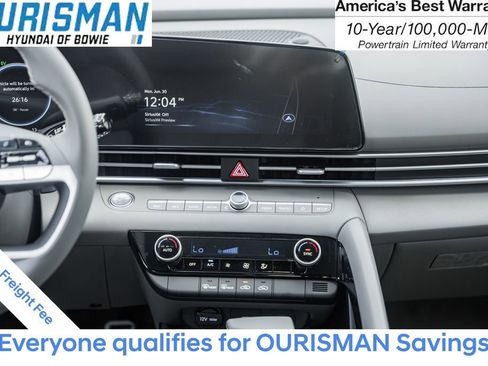 New 2025 Hyundai Elantra SEL image 18