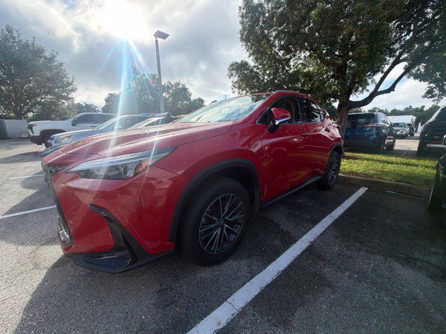 Used 2025 Lexus NX 250 FWD w/ Towing Package (2000 Lbs) image 1