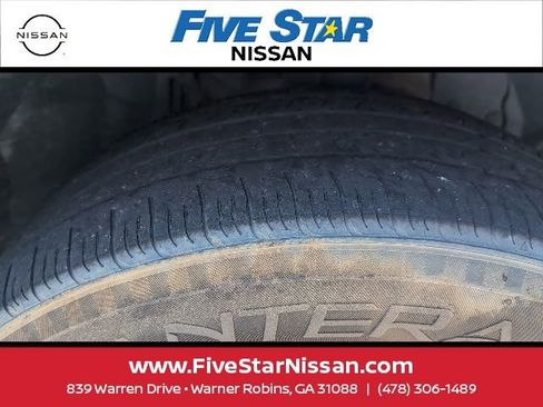 Used 2023 Nissan Rogue SV image 14