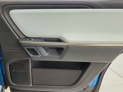 Used 2024 Rivian R1S Launch Edition image 28