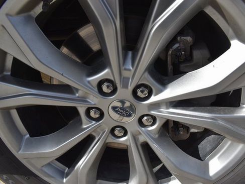 Used 2020 Ford Explorer Limited image 9