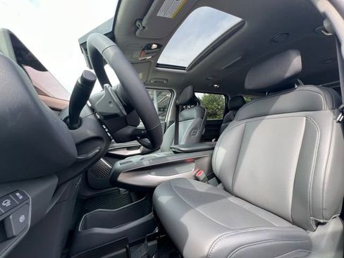 Certified 2026 Kia EV9 Light RWD image 16