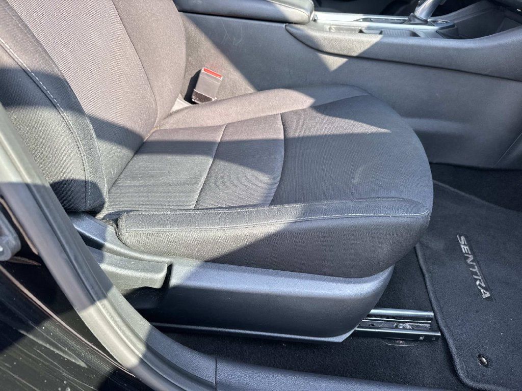 Used 2024 Nissan Sentra SV FWD image 20