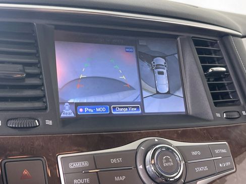 Used 2017 INFINITI QX80 4WD w/ Driver Assistance Package image 14