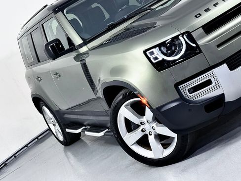 Used 2020 Land Rover Defender 110 First Edition image 4