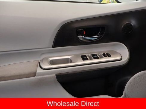 Used 2012 Toyota Prius C One image 9