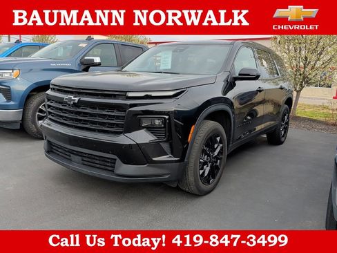 Used 2025 Chevrolet Traverse LT w/ Midnight/Sport Edition image 21