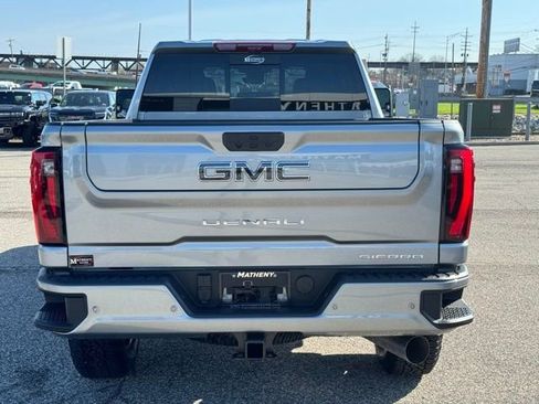 New 2026 GMC Sierra 2500 Denali Ultimate AWD/4WD image 4