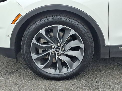 Certified 2022 Lincoln Nautilus Reserve w/ Equipment Group 201A AWD/4WD image 8