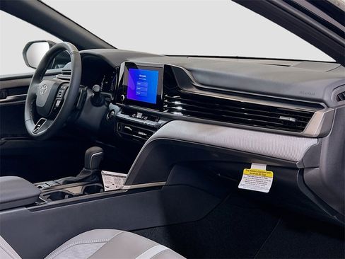 New 2026 Toyota Camry SE image 27