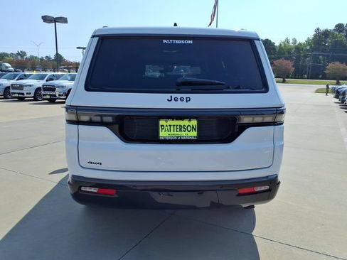 New 2026 Jeep Grand Wagoneer Limited AWD/4WD image 3