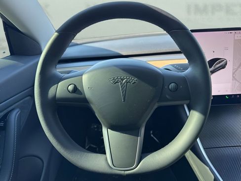 Used 2020 Tesla Model 3 Performance image 14