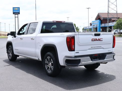 Used 2025 GMC Sierra 1500 SLT AWD/4WD image 7
