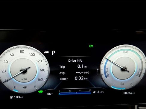 Used 2023 Hyundai Elantra Limited image 38