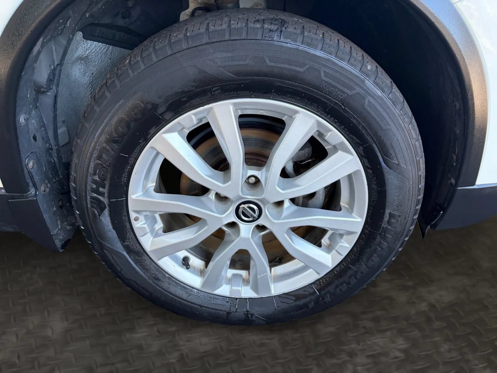 Used 2019 Nissan Rogue SV AWD/4WD image 37