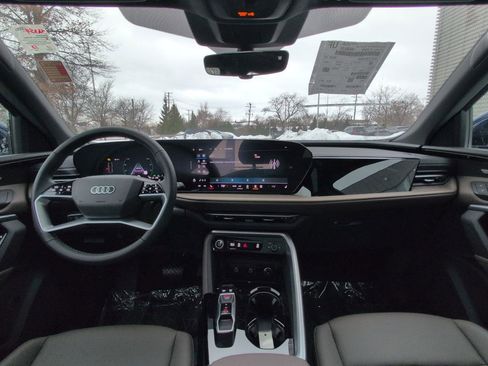 New 2025 Audi Q5 Premium Plus image 23