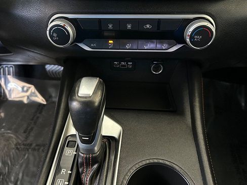 Used 2019 Nissan Altima 2.5 SR FWD image 15