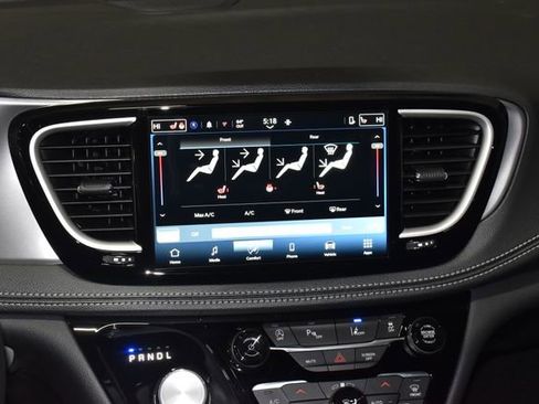 New 2026 Chrysler Pacifica Select FWD image 15