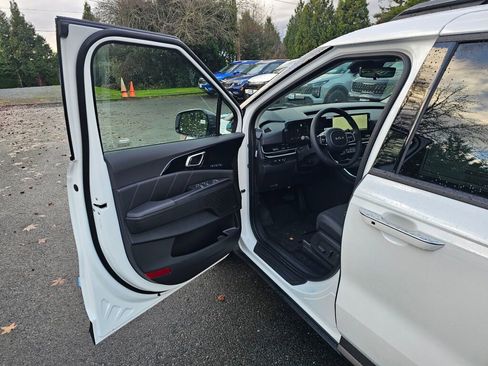 New 2026 Kia Carnival SX Prestige image 21