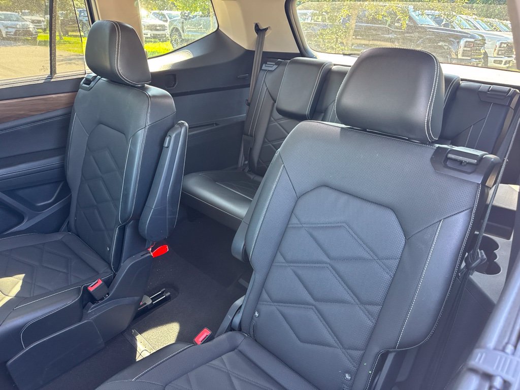 Used 2024 Volkswagen Atlas SE FWD image 11