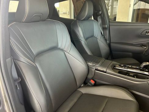 Used 2024 Toyota Crown AWD/4WD image 21