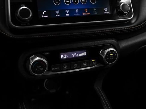 Used 2020 Nissan Kicks SR w/ Exterior Package FWD image 25