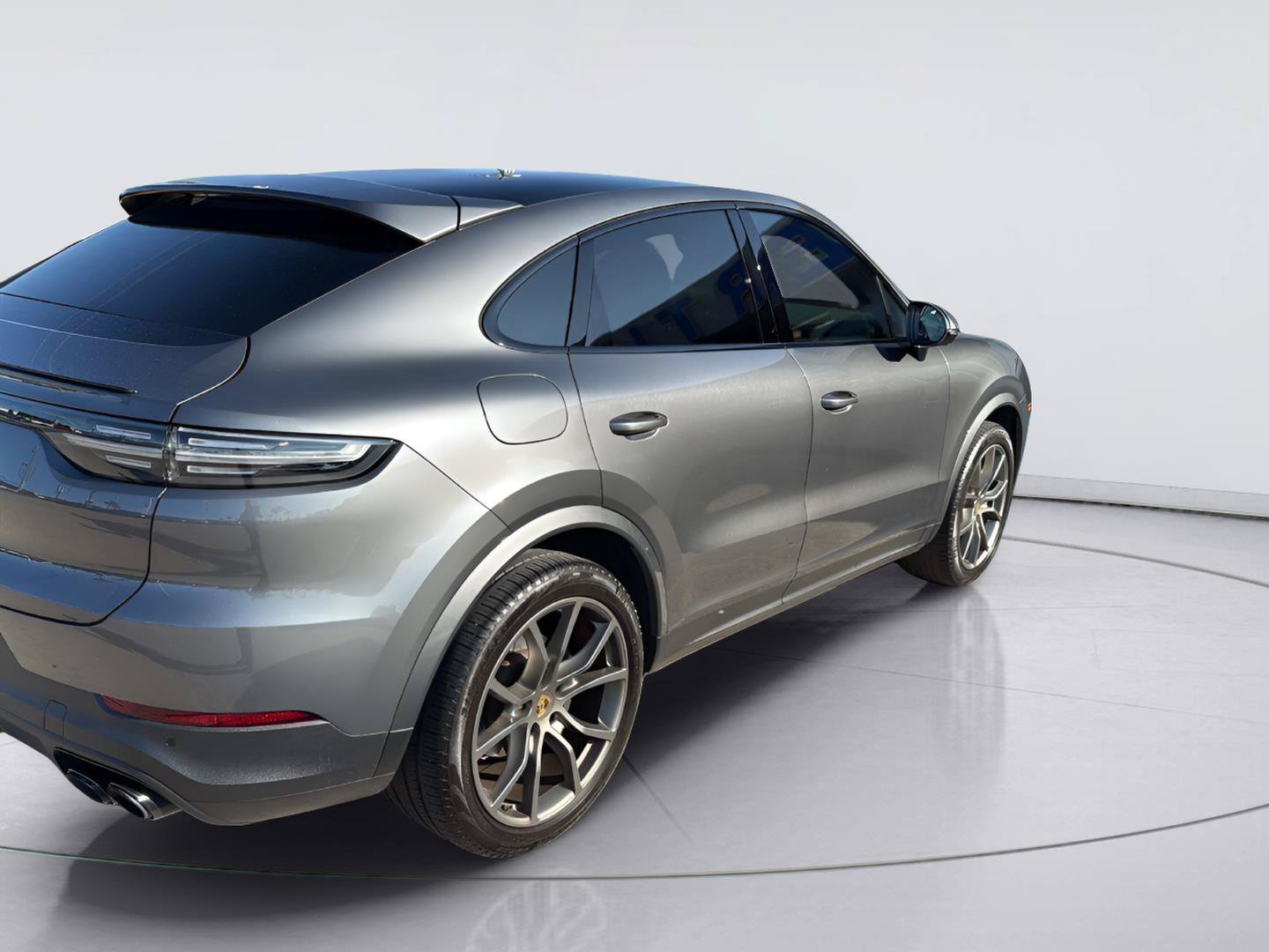 Used 2022 Porsche Cayenne Platinum Edition AWD/4WD image 8