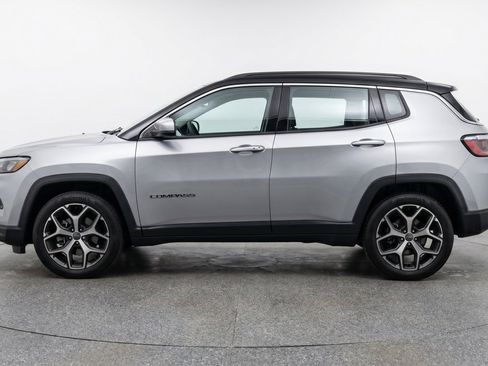 Used 2025 Jeep Compass Limited AWD/4WD image 5