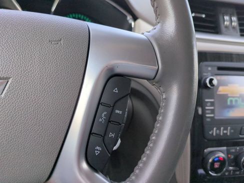Used 2015 Chevrolet Traverse LT FWD image 24