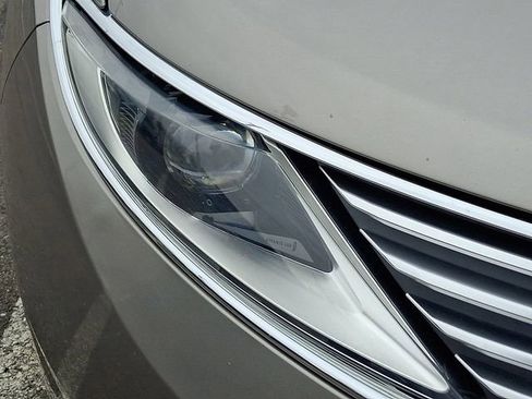 Used 2016 Lincoln MKZ w/ Equipment Group 300A Reserve image 10