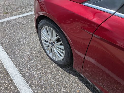 Used 2017 Ford Focus Titanium FWD image 6