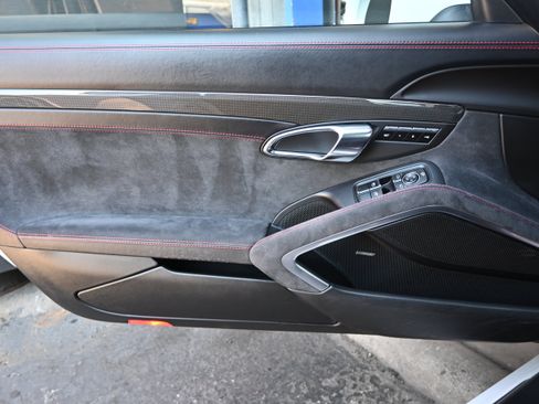 Used 2018 Porsche 911 GT3 RS image 39