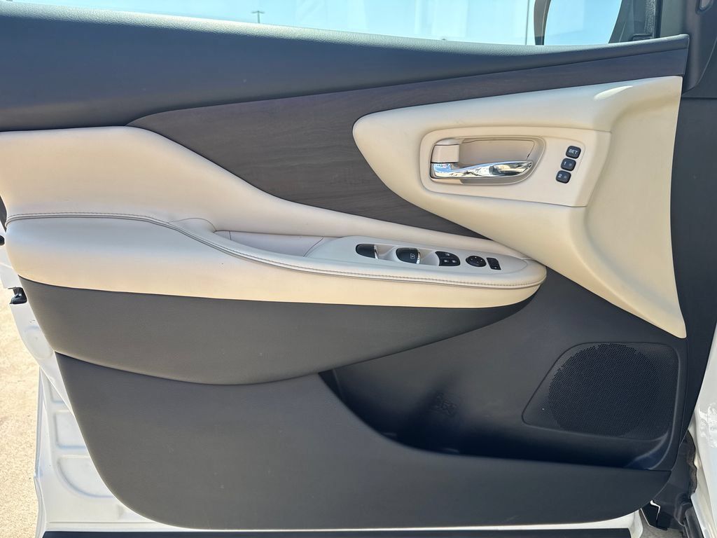 Used 2020 Nissan Murano Platinum AWD/4WD image 15