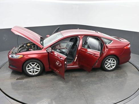 Used 2016 Ford Fusion SE image 63