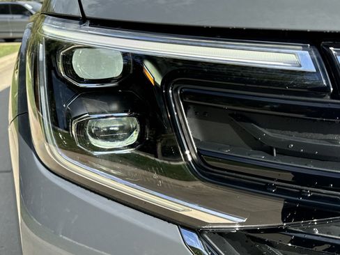 Used 2026 Volkswagen Atlas Cross Sport SEL Premium R-Line image 6