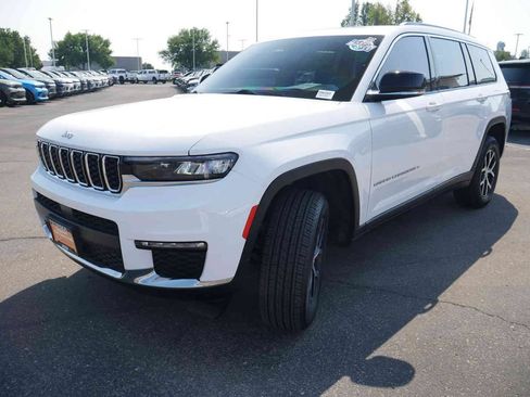 Certified 2025 Jeep Grand Cherokee L Limited w/ Trailer Tow Package AWD/4WD image 5
