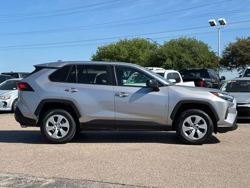 Used 2023 Toyota RAV4 LE image 4